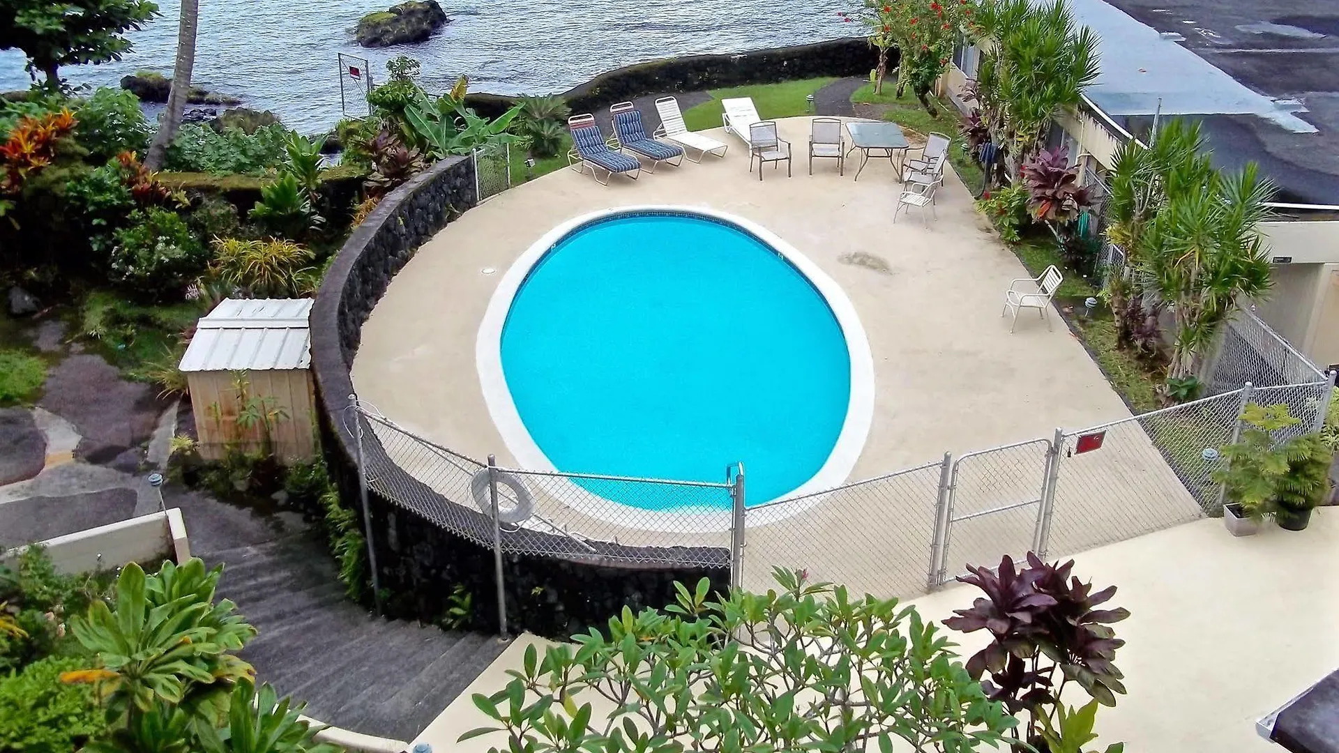 Hilo Reeds Bay Hotel