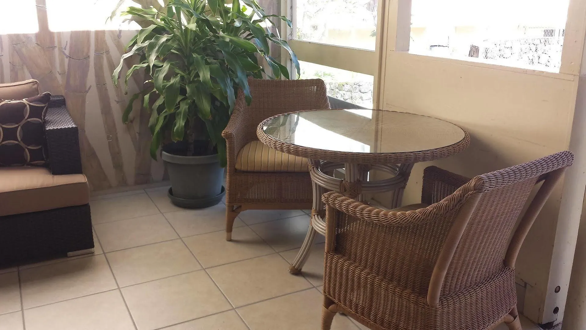 Hilo Reeds Bay Hotel